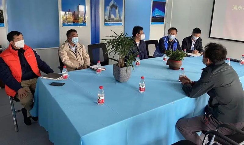 上海市浦东新区惠南镇杨扬镇长在走访BOBSport南汇园区.jpg 上海市浦东新区惠南镇杨扬镇长在走访BOBSport南汇园区.jpg